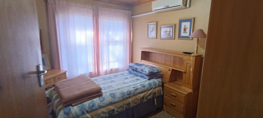 4 Bedroom Property for Sale in Langenhovenpark Free State